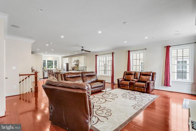 9064 KNOTT LN, Frederick, MD 21704