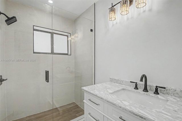 17050 SW 83rd Ave, Palmetto Bay, FL 33157