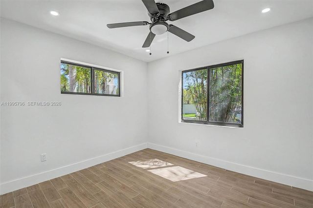 17050 SW 83rd Ave, Palmetto Bay, FL 33157