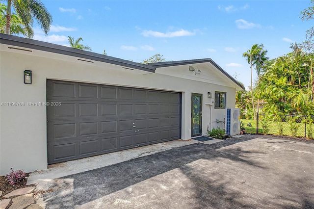 17050 SW 83rd Ave, Palmetto Bay, FL 33157