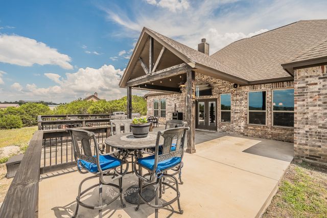 118 Cedar Mountain Drive, Weatherford, TX 76085