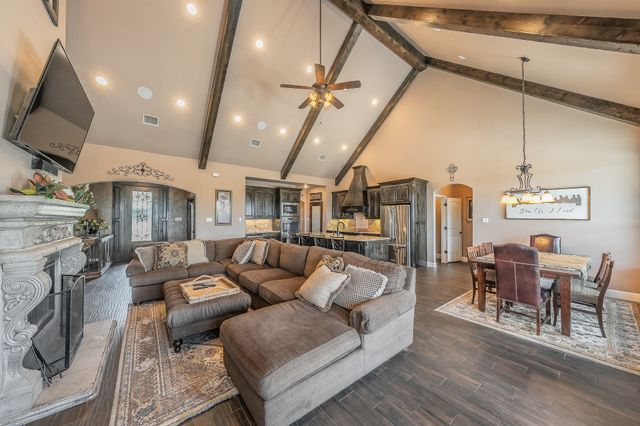 118 Cedar Mountain Drive, Weatherford, TX 76085