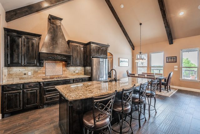 118 Cedar Mountain Drive, Weatherford, TX 76085