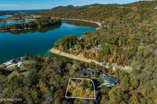 1609 Sequoyah Drive, Mooresburg, TN 37811