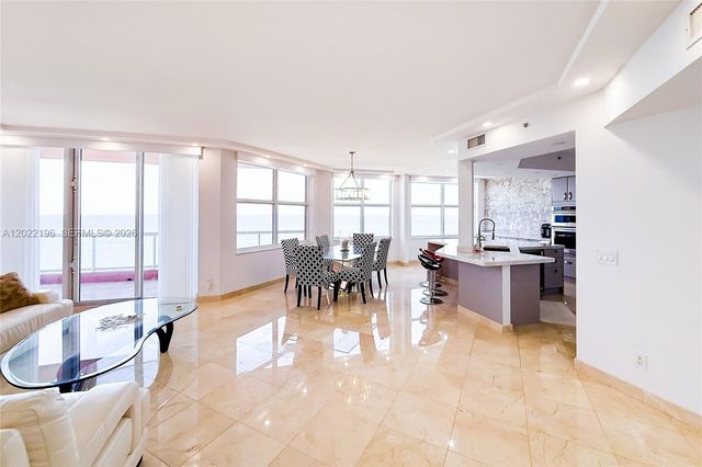 2100 N Ocean Blvd 19B, Fort Lauderdale, FL 33305
