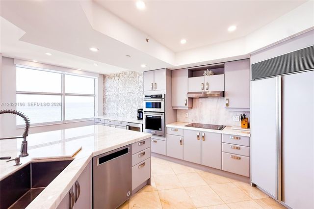 2100 N Ocean Blvd 19B, Fort Lauderdale, FL 33305