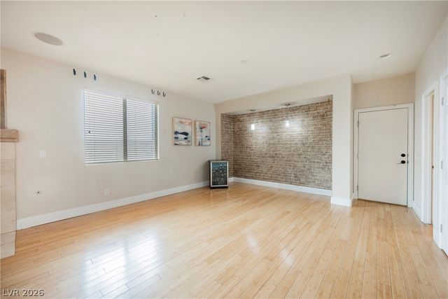 8121 Bear Clan Court, Las Vegas, NV 89131