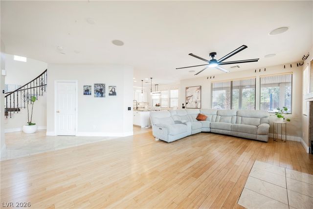 8121 Bear Clan Court, Las Vegas, NV 89131