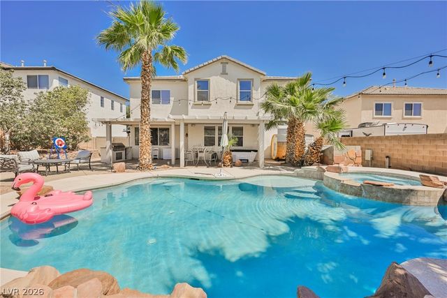 8121 Bear Clan Court, Las Vegas, NV 89131