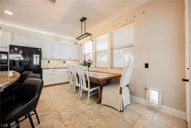 8121 Bear Clan Court, Las Vegas, NV 89131
