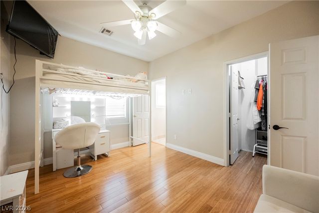 8121 Bear Clan Court, Las Vegas, NV 89131