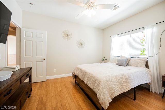 8121 Bear Clan Court, Las Vegas, NV 89131