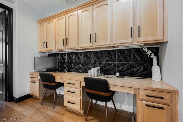 8121 Bear Clan Court, Las Vegas, NV 89131