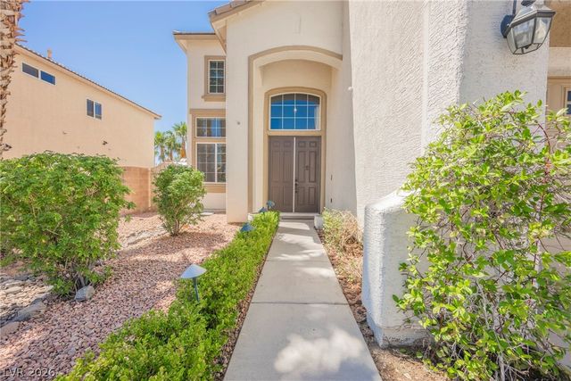 8121 Bear Clan Court, Las Vegas, NV 89131