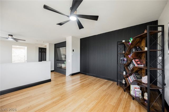 8121 Bear Clan Court, Las Vegas, NV 89131