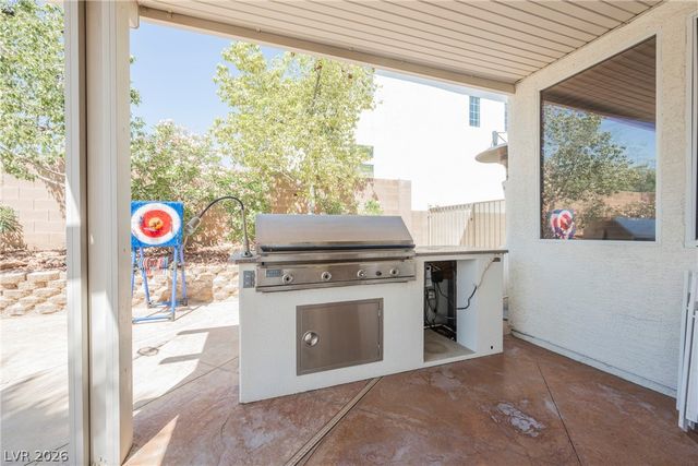 8121 Bear Clan Court, Las Vegas, NV 89131