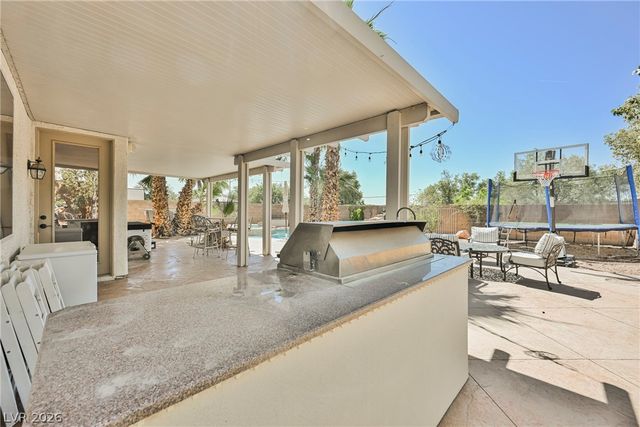 8121 Bear Clan Court, Las Vegas, NV 89131