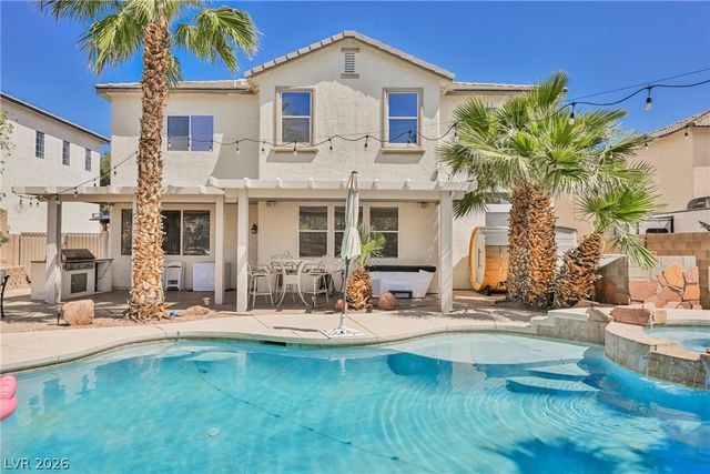 8121 Bear Clan Court, Las Vegas, NV 89131