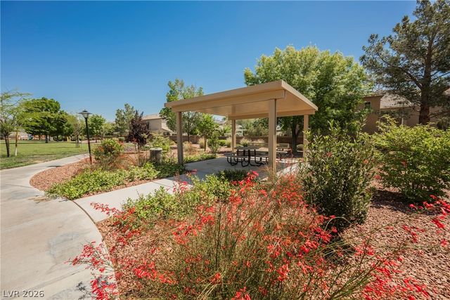 8121 Bear Clan Court, Las Vegas, NV 89131