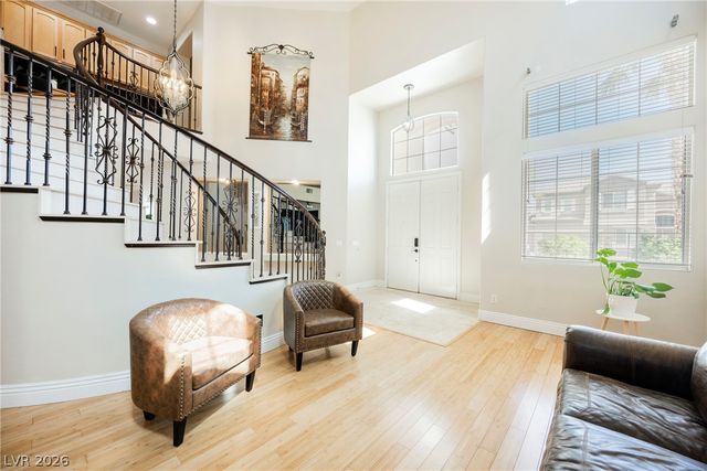 8121 Bear Clan Court, Las Vegas, NV 89131