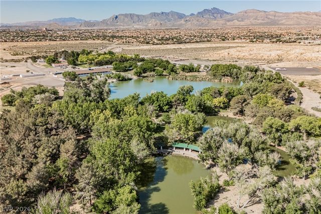 8121 Bear Clan Court, Las Vegas, NV 89131