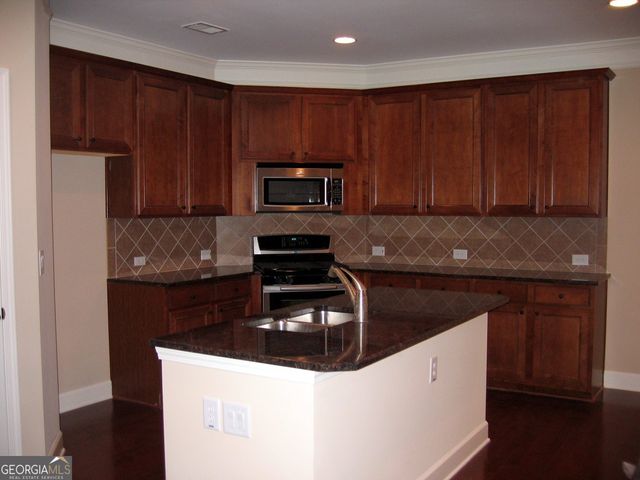 1661 Danbury Parc Place NE, Brookhaven, GA 30319