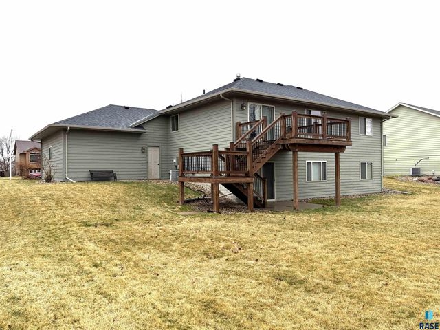 7504 S Aftyn Ave Avenue, Sioux Falls, SD 57108