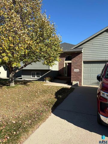7504 S Aftyn Ave Avenue, Sioux Falls, SD 57108