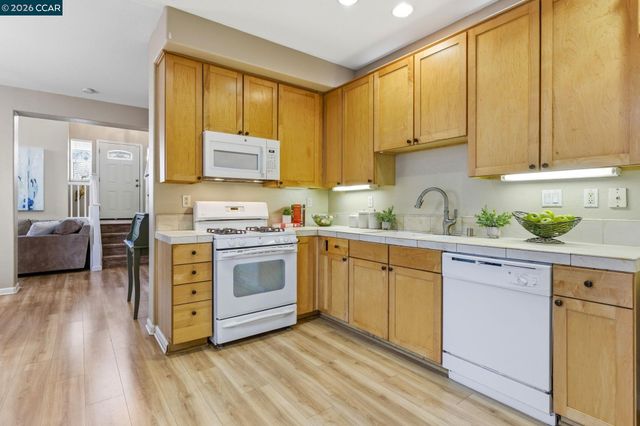 922 Oxford Ln, Brentwood, CA 94513