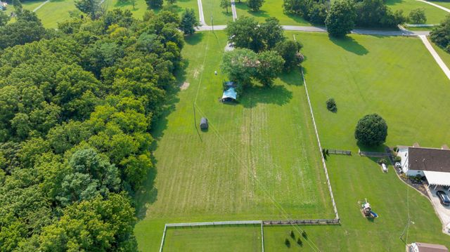 6692 Cool Springs Rd, Thompsons Station, TN 37179
