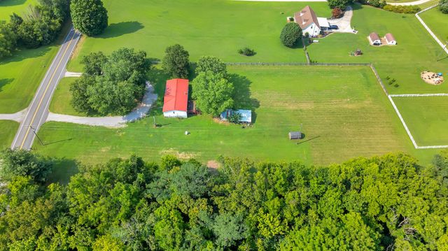 6692 Cool Springs Rd, Thompsons Station, TN 37179
