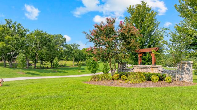 6692 Cool Springs Rd, Thompsons Station, TN 37179