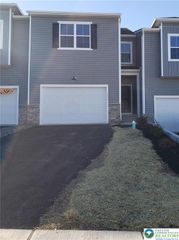 7575 Clayton Avenue, Upper Saucon Twp, PA 18036