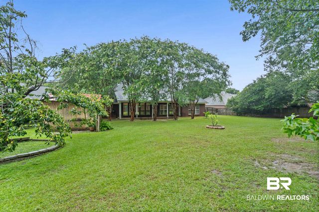 8877 S Dawes Lake Road, Mobile, AL 36619