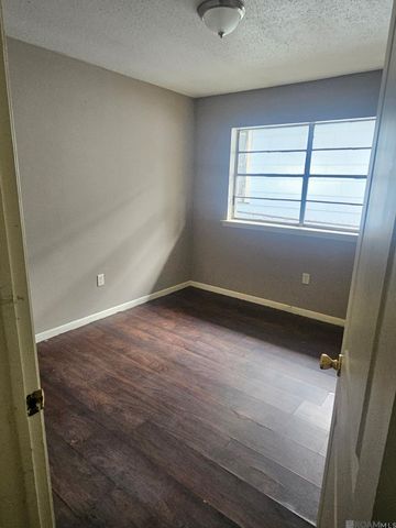 4725 Stearns St, Baton Rouge, LA 70811