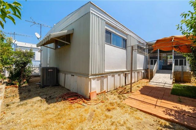 975 California, Calimesa, CA 92320