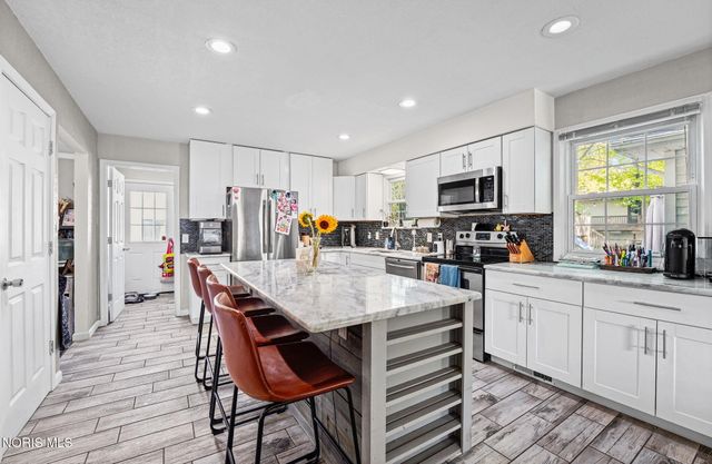 417 Harris Court, Maumee, OH 43537