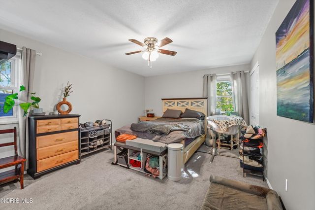 417 Harris Court, Maumee, OH 43537