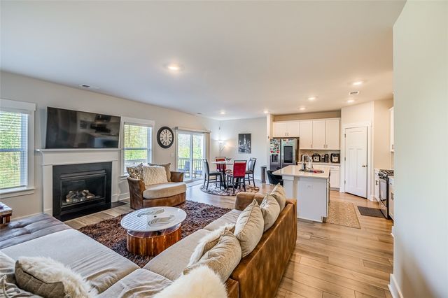 313 Allenby Lane, Simpsonville, SC 29680