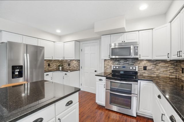 7301 Walnut Creek Drive, West Chester, OH 45069
