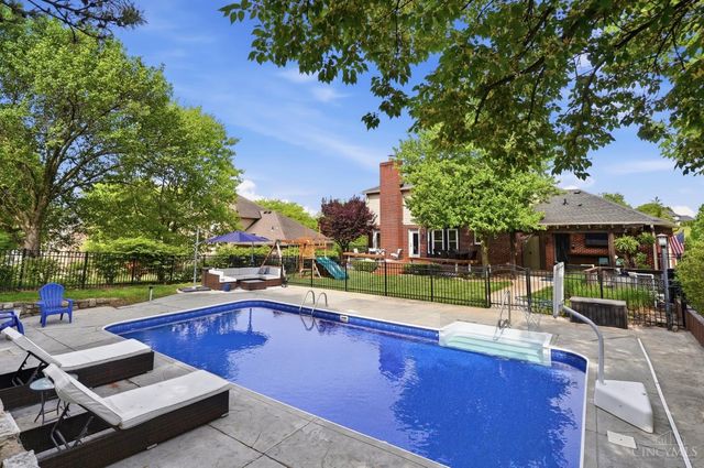 7301 Walnut Creek Drive, West Chester, OH 45069