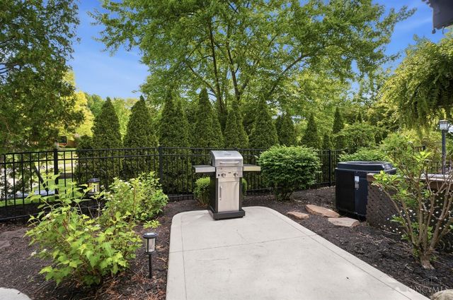 7301 Walnut Creek Drive, West Chester, OH 45069