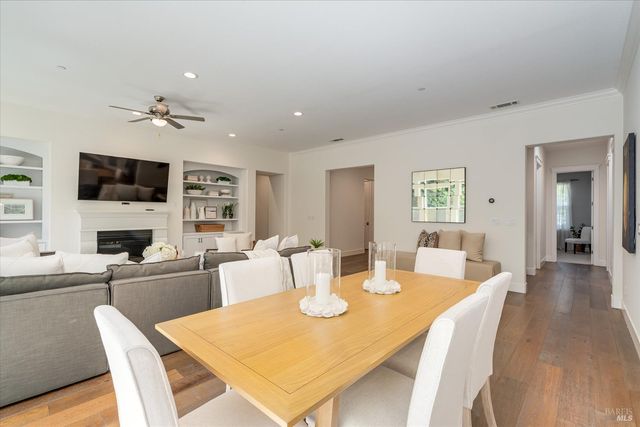 215 Pheasant Ct, Napa, CA 94558