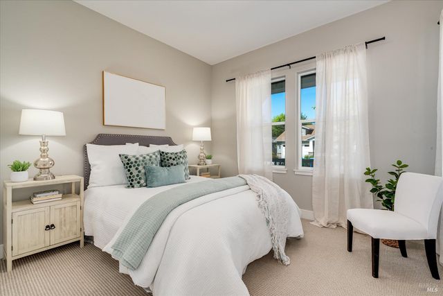 215 Pheasant Ct, Napa, CA 94558