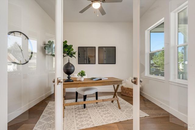 215 Pheasant Ct, Napa, CA 94558