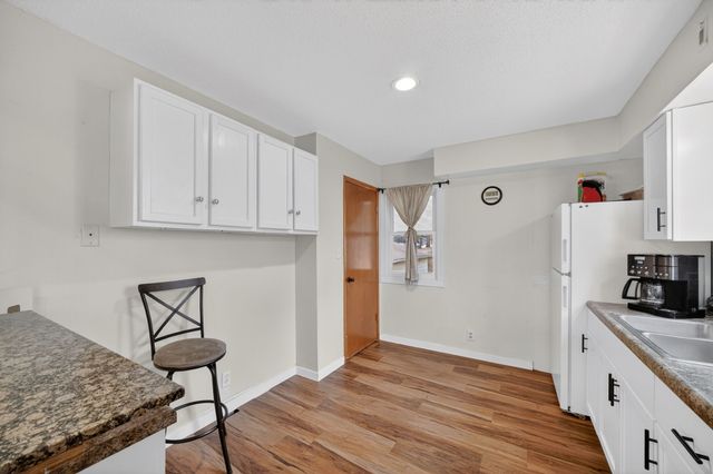 238 Leach Avenue, Des Moines, IA 50315