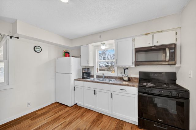 238 Leach Avenue, Des Moines, IA 50315