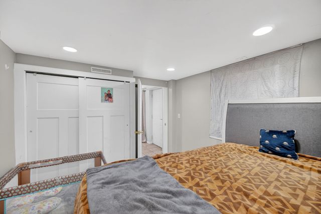 238 Leach Avenue, Des Moines, IA 50315