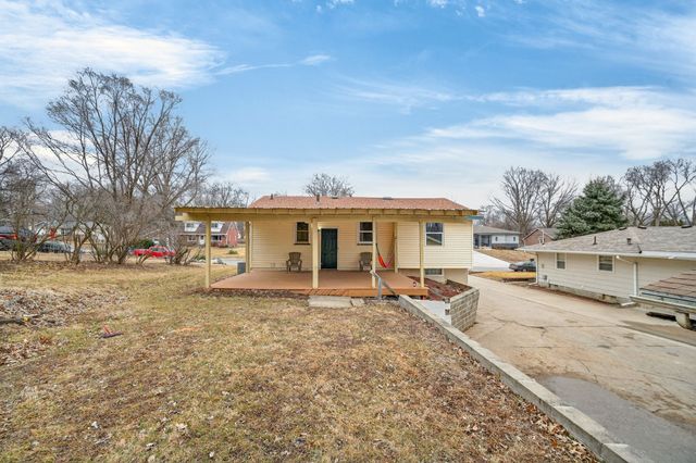 238 Leach Avenue, Des Moines, IA 50315