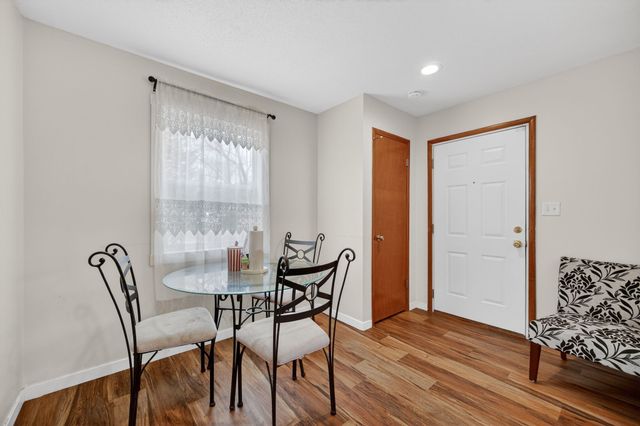 238 Leach Avenue, Des Moines, IA 50315